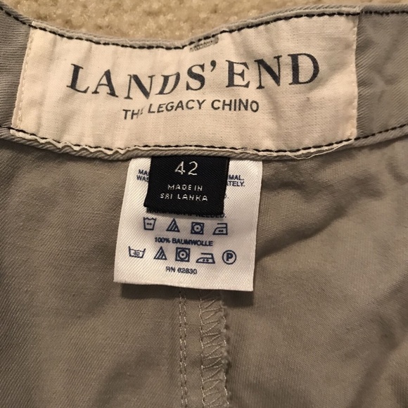 Lands End gray chino flat front shorts - mens 42 - Picture 2 of 3
